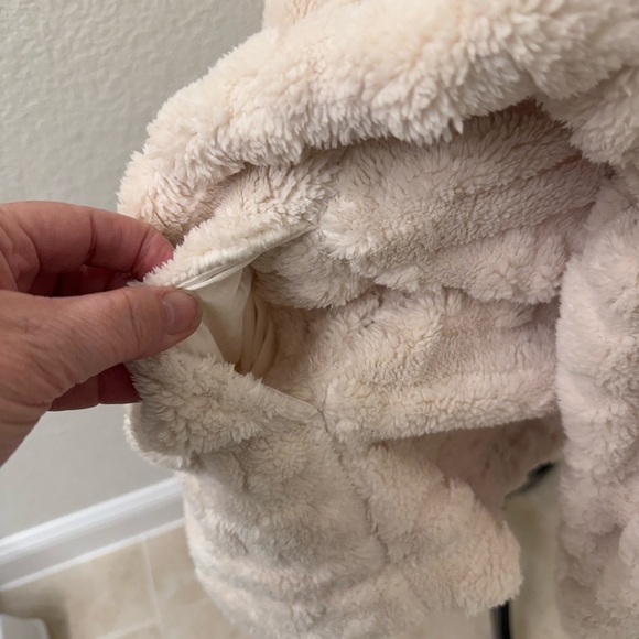 NWT--Free People Cable knit Sweatshirt Sweater with pockets sz L - Picture 6 of 8